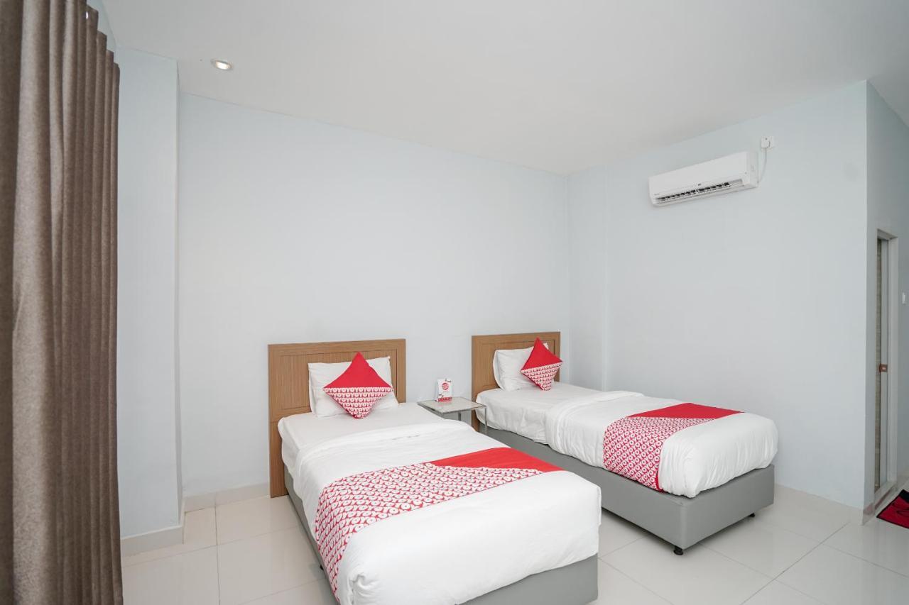 Oyo 616 Express Inn 팔렘방 외부 사진